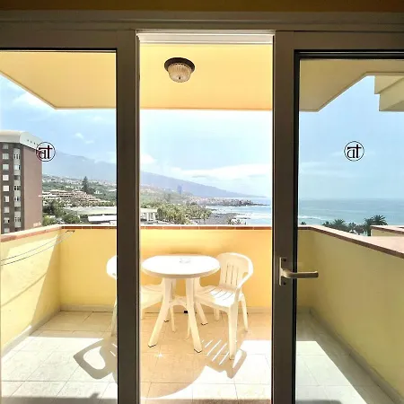 Apartmán Apartamento Junto Al Mar Con Piscina Climatizada
